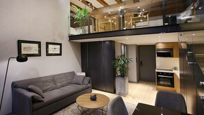 Unclassified image, 4 of 131, button - Paskunji Residence (Tbilisi)