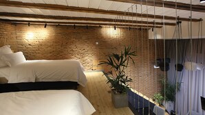 Unclassified image, 2 of 131, button - Paskunji Residence (Tbilisi)