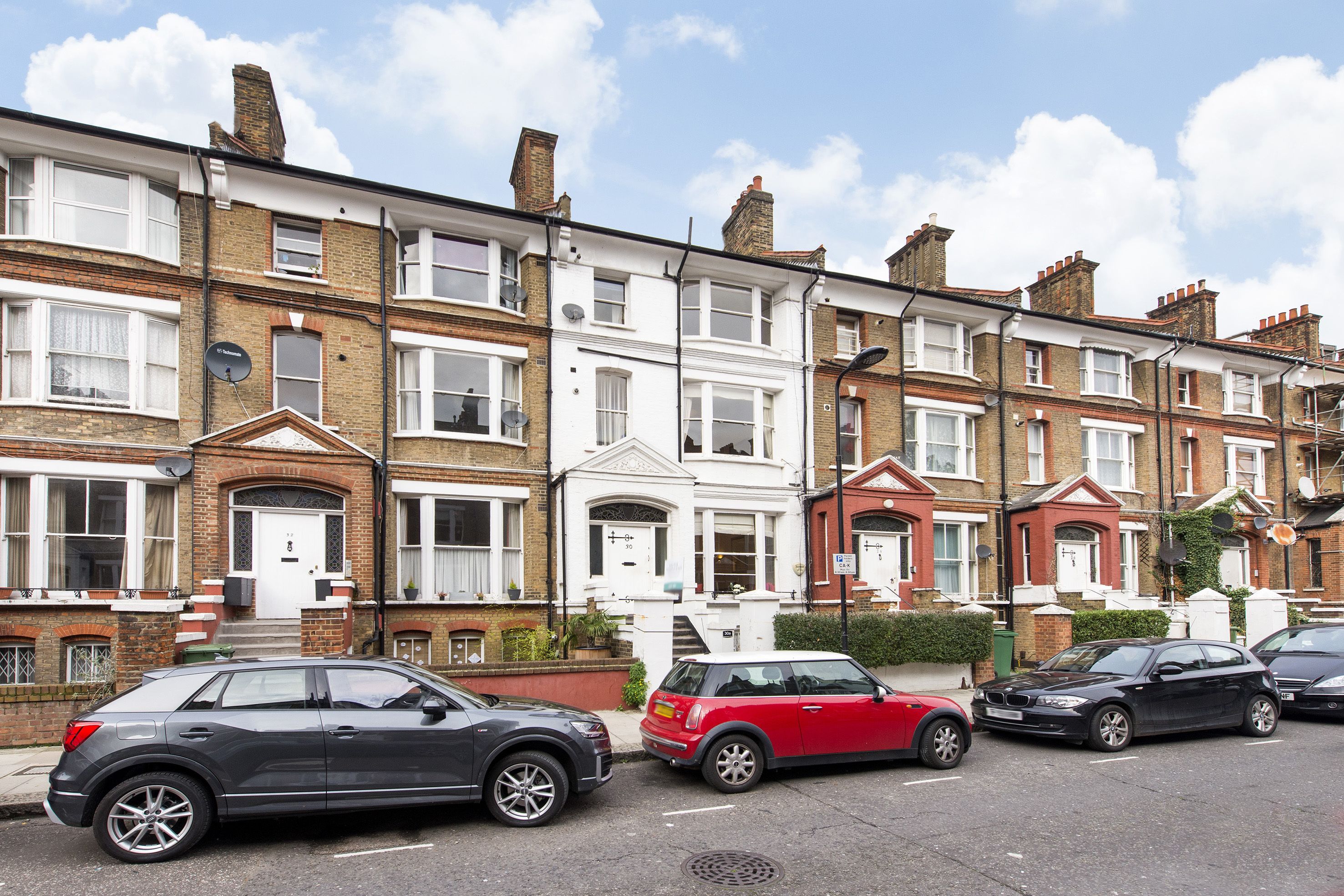 Fachada de la propiedad