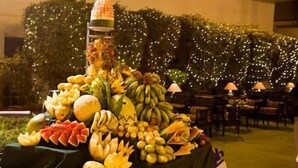A fruit display with various types of fruits arranged on a table. - Regent Plaza Hotel & Convention Centre (Karachi)
