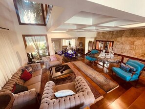 Smart TV, fireplace, DVD player, stereo - Wake up to the birdsong! (Nova Fazendinha)