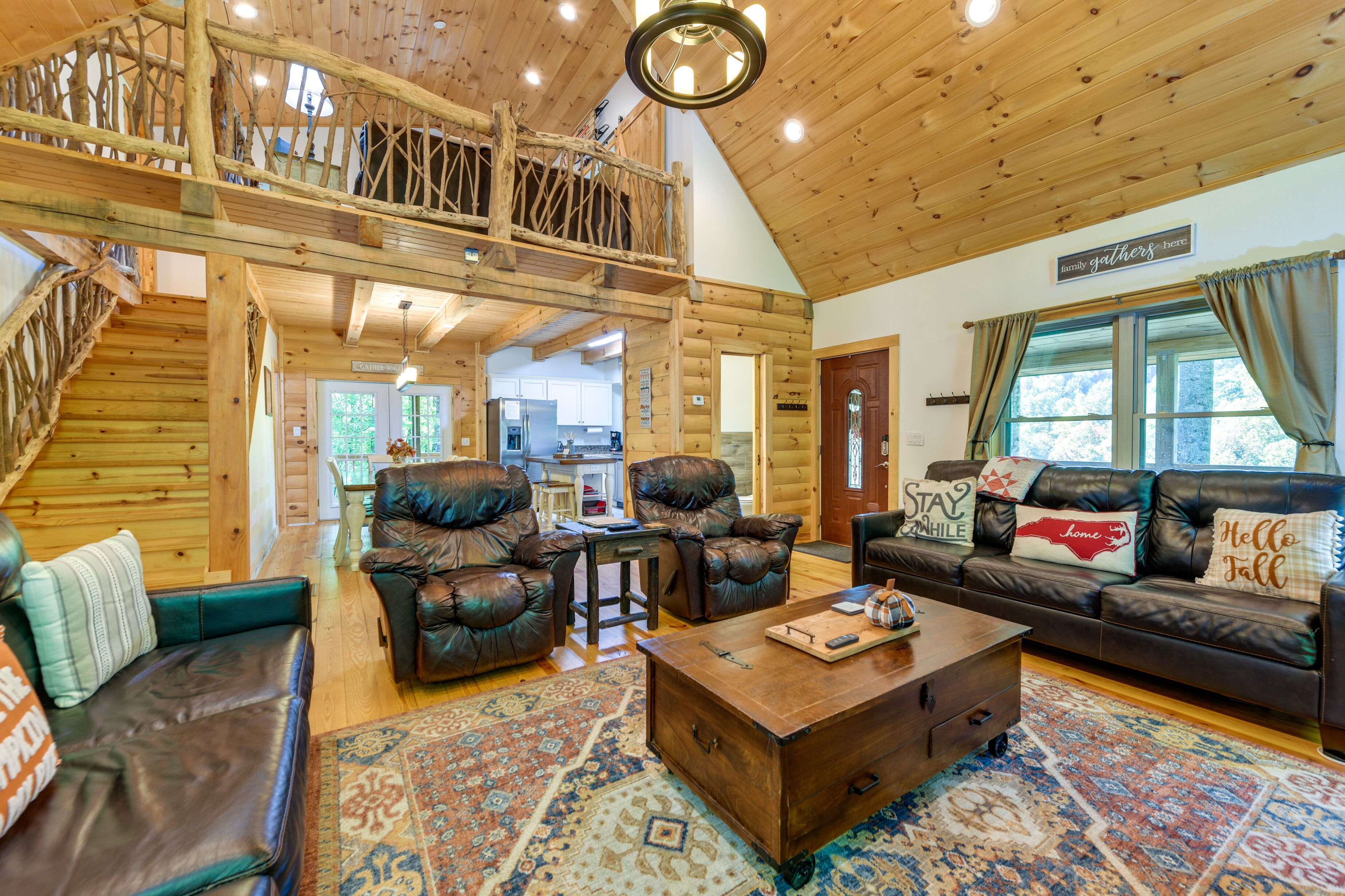 Four-Season Family Cabin w/ Hot Tub, Deck & Views!