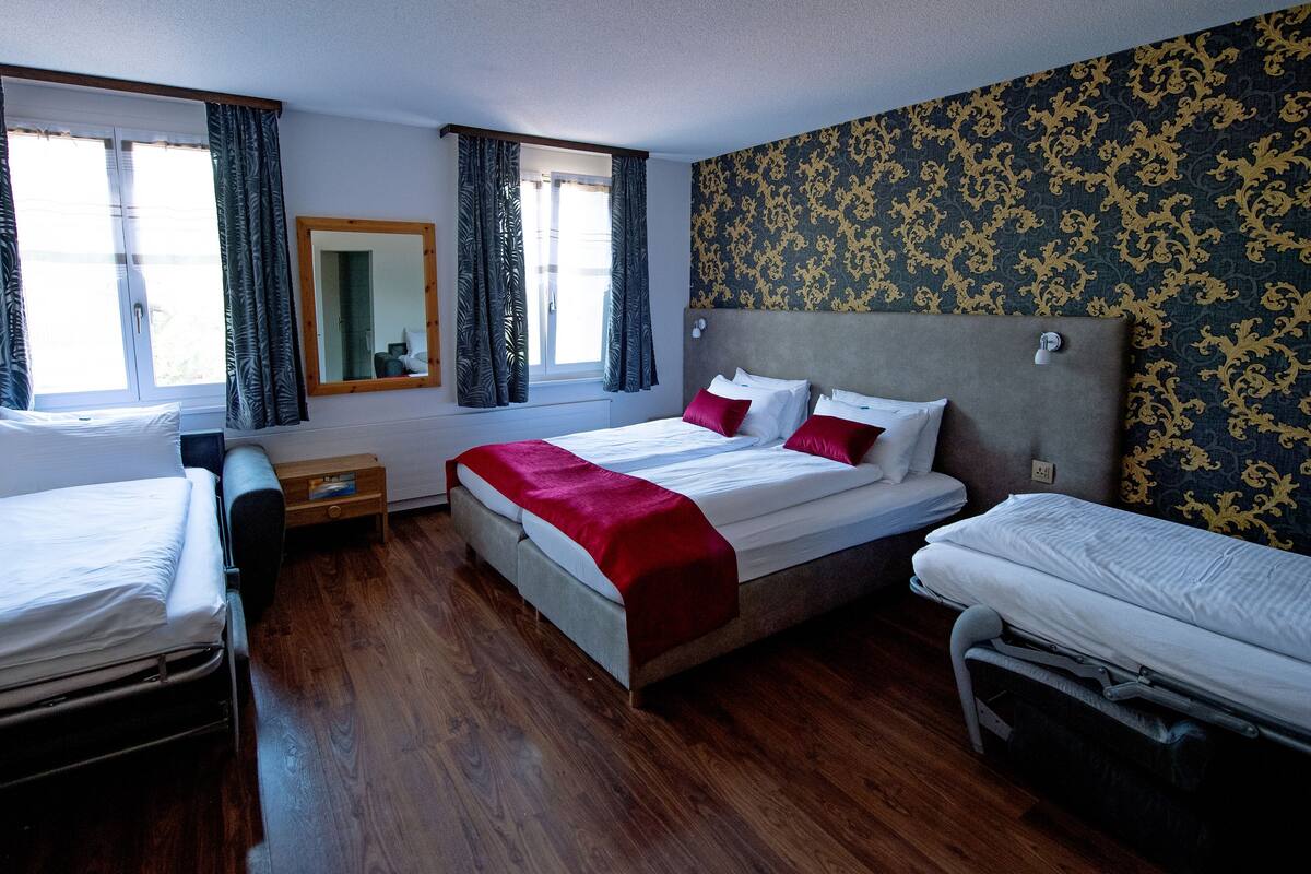 Standard-Vierbettzimmer, Bergblick