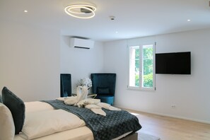 Apartamento Deluxe, 2 habitaciones, 2 baños, vistas a la montaña | Ropa de cama de alta calidad, wifi gratis, ropa de cama