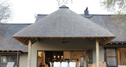 Maison exclusive dans un domaine animalier prĂšs du parc Kruger