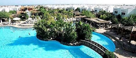 Indoor pool, outdoor pool