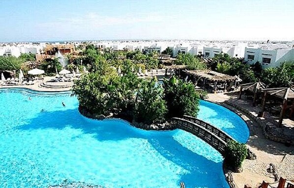 Indoor pool, outdoor pool