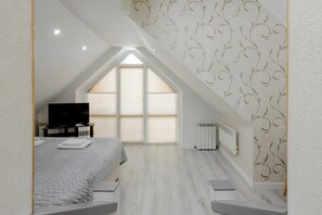 Standard-Vierbettzimmer, Mehrere Betten | Hochwertige Bettwaren, Pillowtop-Betten, individuell dekoriert