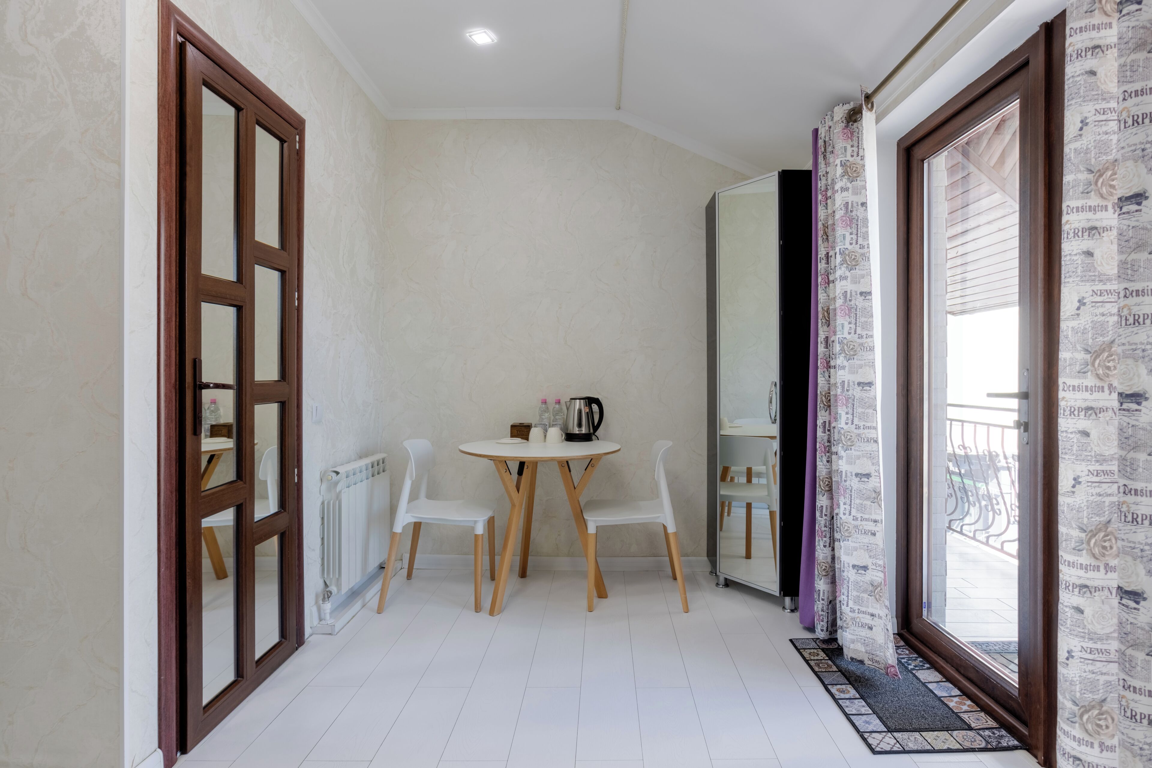 Business Double Room | Living area