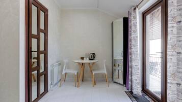Business Double Room | Living area