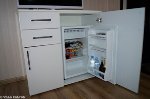 Habitación estándar doble, 1 cama de matrimonio | Minibar