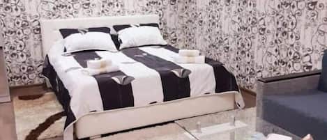 Family Triple Room | Premium bedding, pillow-top beds, individually decorated