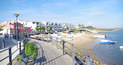 Penthouse-Apartment am Strand mit Meerblick