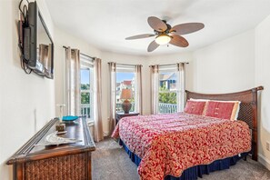 6 bedrooms, iron/ironing board, WiFi, bed sheets