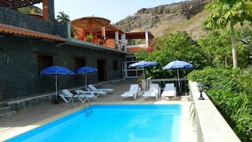 Outdoor pool, pool loungers