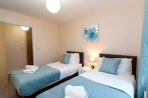 2 chambres, fer et planche Ă repasser, Wi-Fi, draps fournis