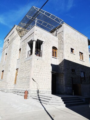 Exterior - RubinHotel (Goris)