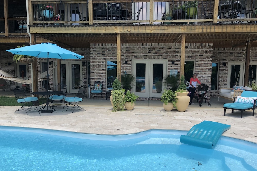 New Listing - Paradise in the Shoals
