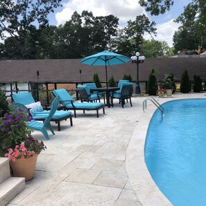 Pool - New Listing  - Paradise in the Shoals (Muscle Shoals)