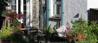 Keswick, Garden Apartment for 2. Excellent location.Convenient for all amenities