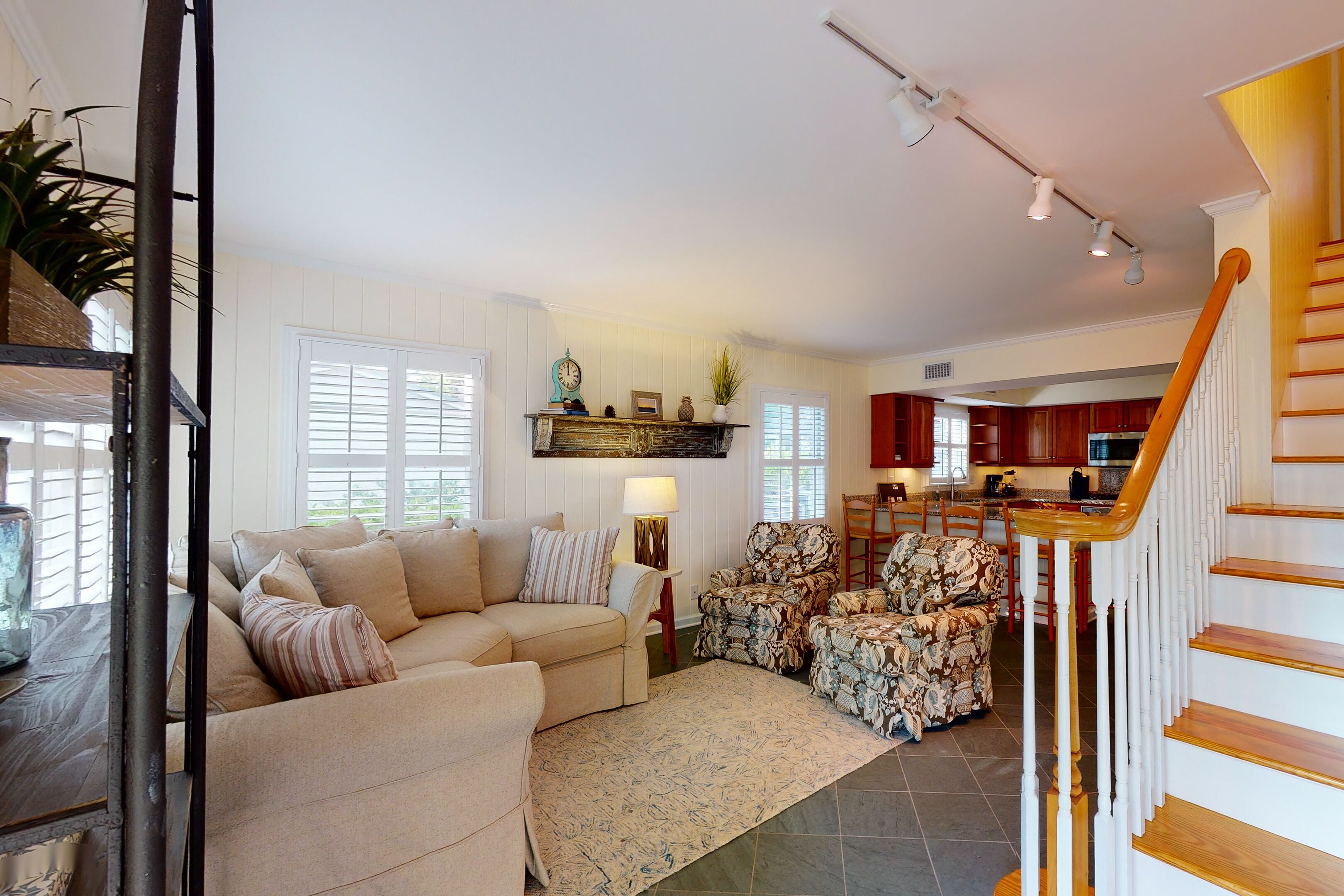 Latitude Adjustment at East Beach Home with option to Heat or Cool Pool.