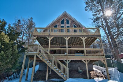 Lakefront Property Private 37 Ft Dock Fire Pit Steps To Bars/Rest. WIFI BBQ