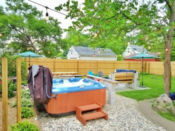 Family Retreat Very Close to ND