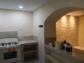 Fridge, microwave, oven, coffee/tea maker