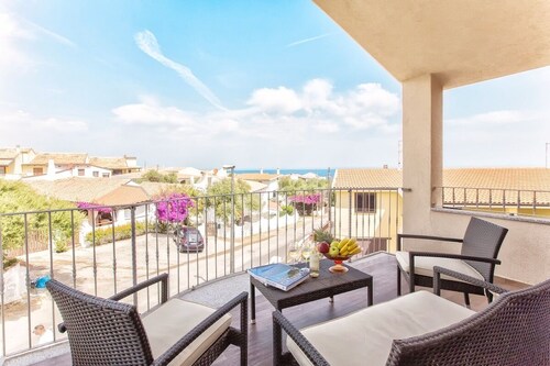 Large Valledoria Villa with pool for 10 people 500 meters from the beach