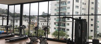 LEO Home @ Quintet 3BR **Wi-Fi Ready**