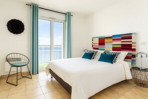 2 chambres, fer et planche à repasser, accès au Wi-Fi (inclus)