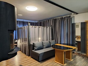 Studio Suite Exclusive, nhiều giường, quang cảnh vườn (Sofia) | Khu phòng khách