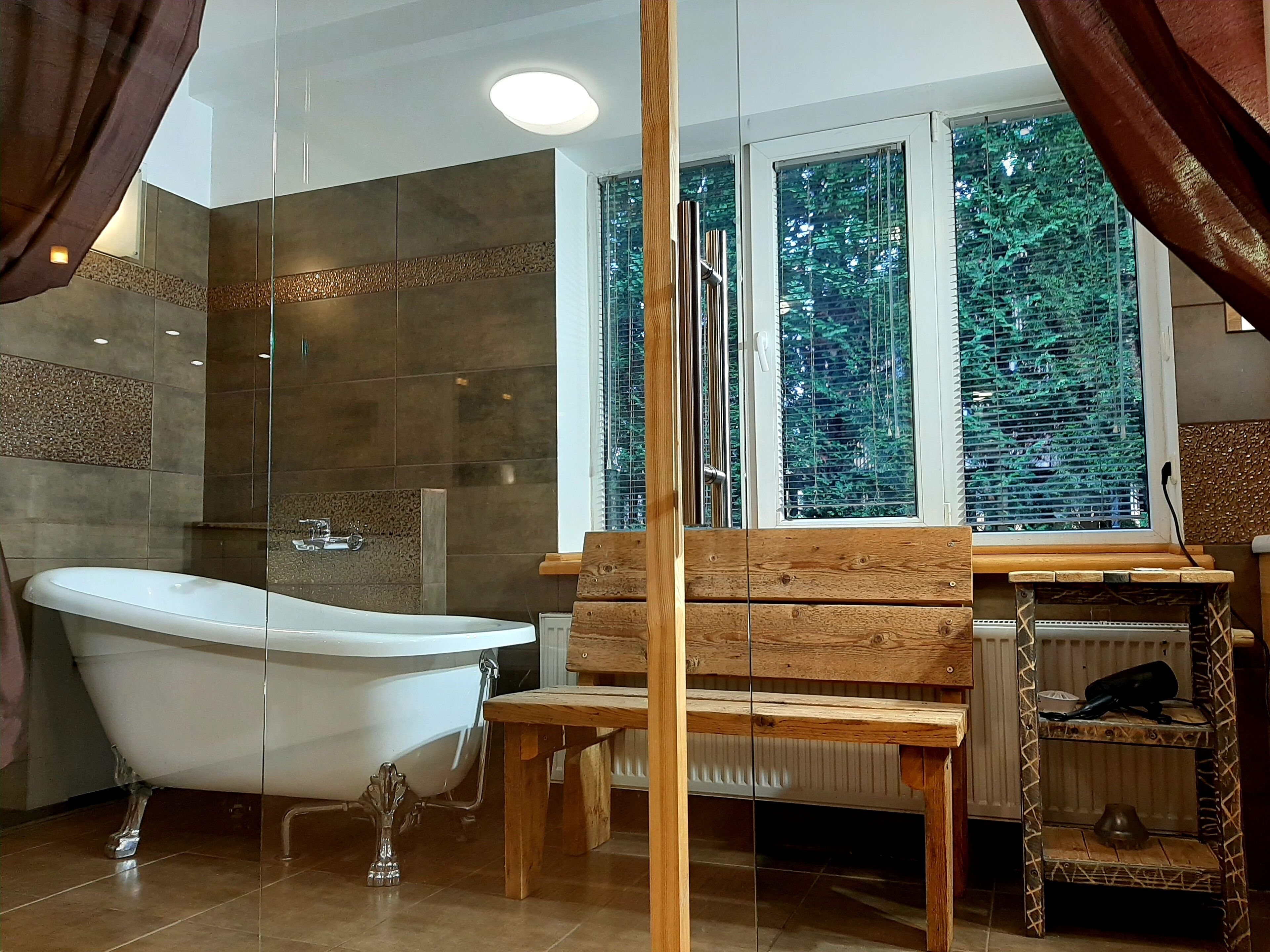 Design-Studiosuite, Mehrere Betten, Nichtraucher, Blick auf den Innenhof (Anna) | Badezimmer
