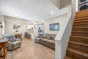 TV, video games, DVD player - Ocean Reef 403-Beach side - Perfect Location - 3Bed/2BA Townhouse  (Gulf Shores)