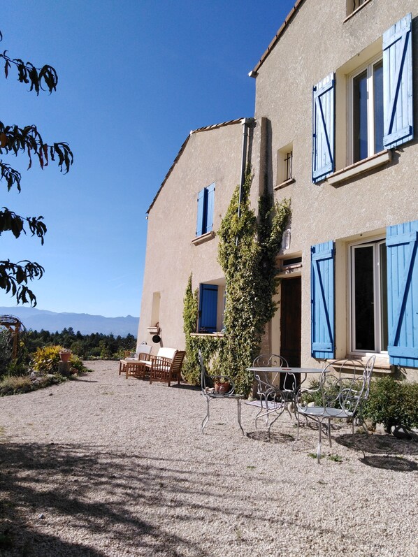 Restauration extérieure