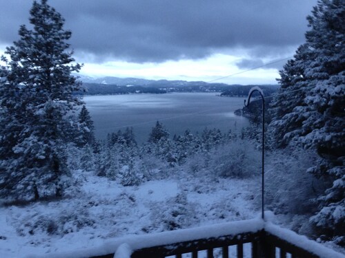 Relax in beautiful mountain serenity while planning your local adventures.