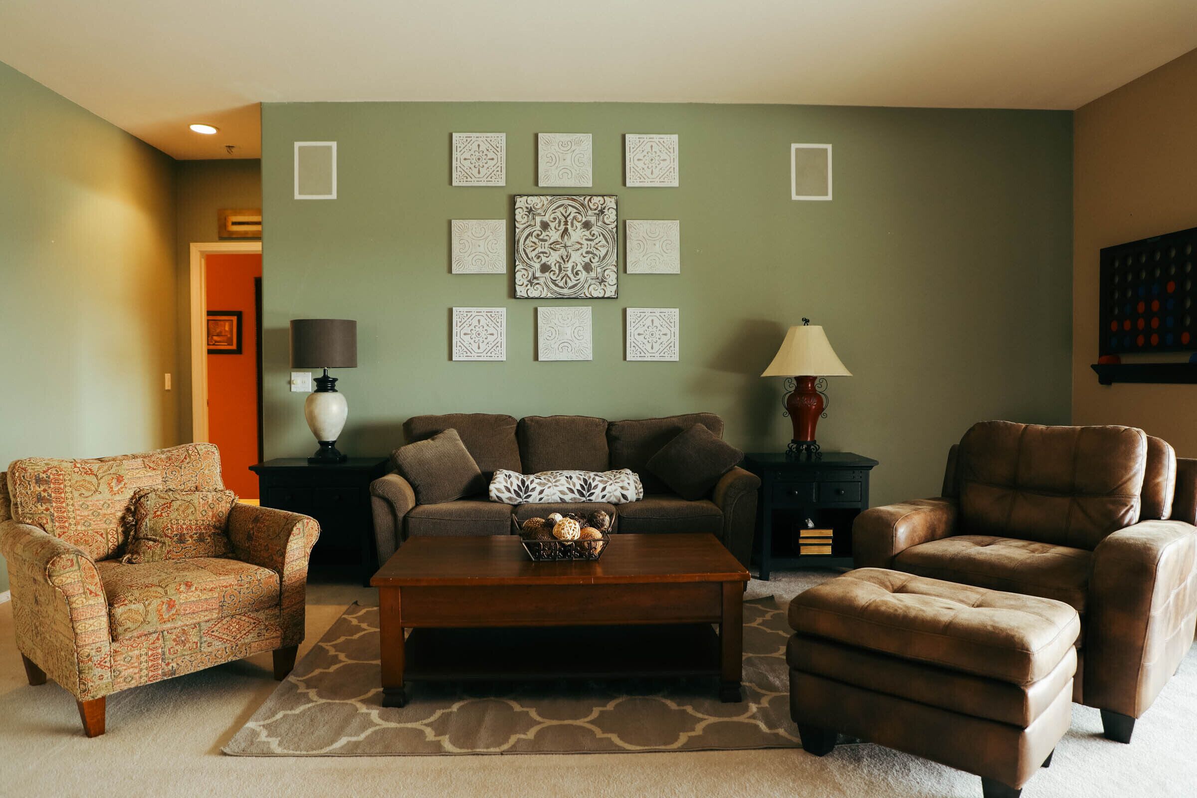 Relax in beautiful mountain serenity while planning your local outings.