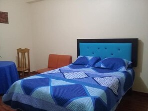 Rollaway beds, free WiFi - Chinkana Hostal Cusco (Cusco)