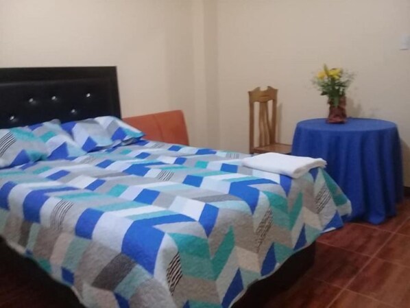 Rollaway beds, free WiFi - Chinkana Hostal Cusco (Cusco)