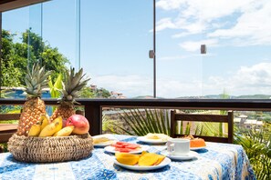 Tägliches inbegriffenes Frühstücksbuffet