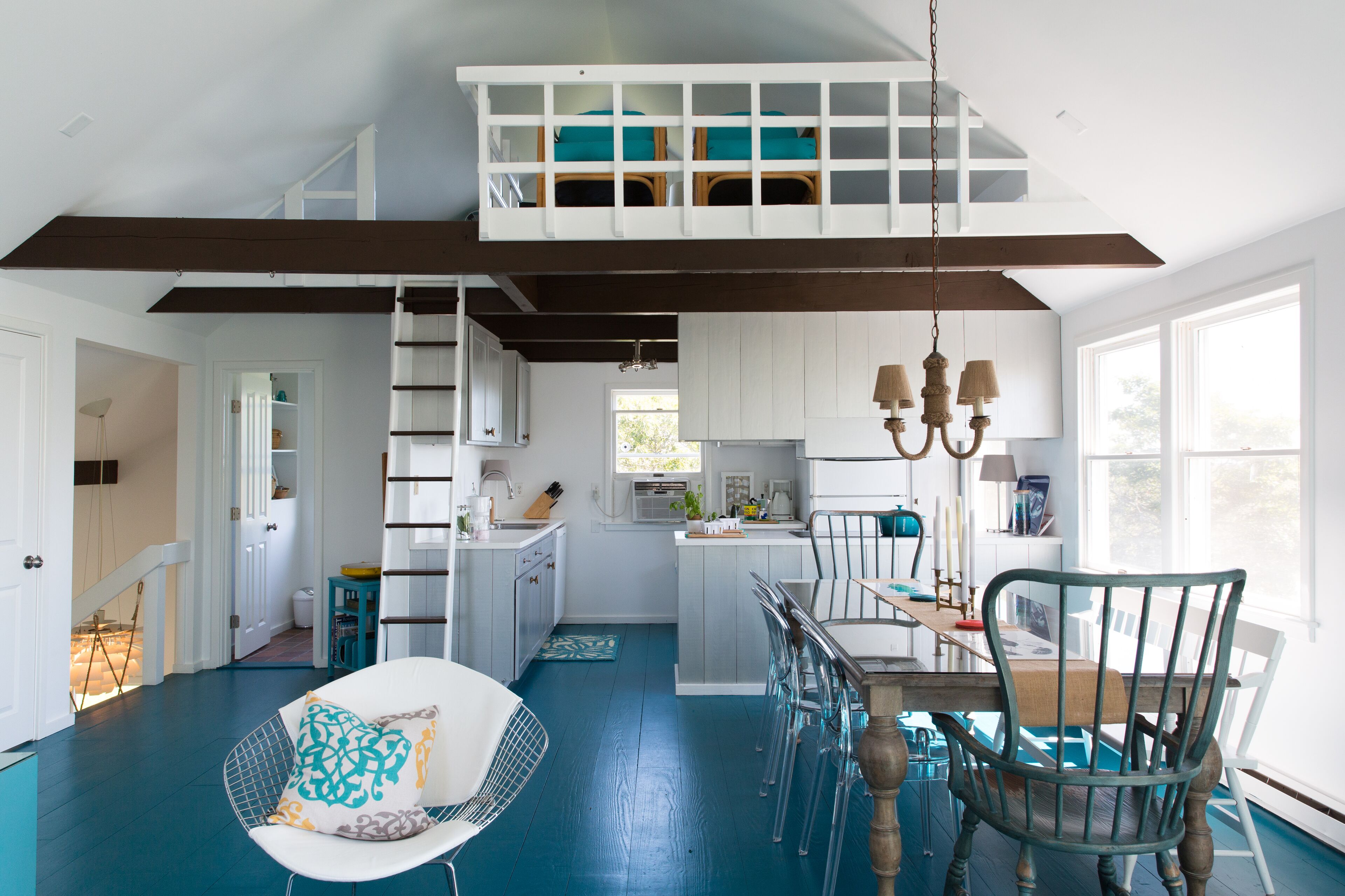 Family House, 4 Bedrooms, Non Smoking, Ocean View | Living area | Flat-screen TV