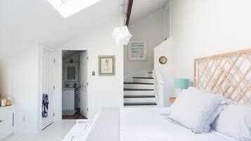 Family House, 4 Bedrooms, Non Smoking, Ocean View | 4 bedrooms, premium bedding, down duvets, individually decorated