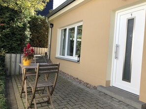 تناول الطعام بالخارج