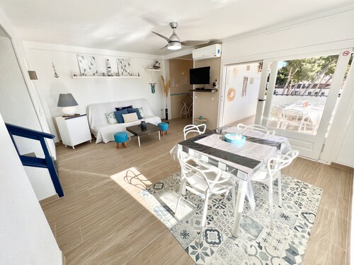 SEHR SCHÖNES APPARTEMENT MIT BLICK AUF DEN STADTSTADT