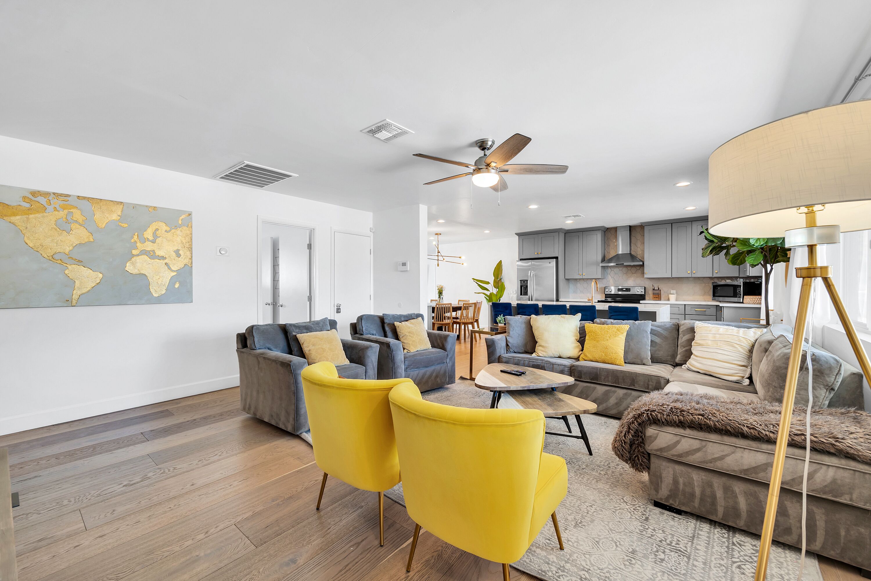 Near Old Town Scottsdale and Great for Groups!