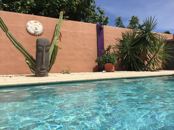 Outdoor pool, pool loungers