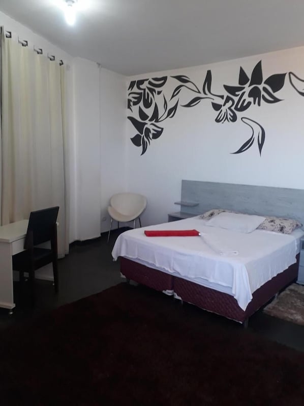 Allergikerbettwaren, Minibar, individuell dekoriert