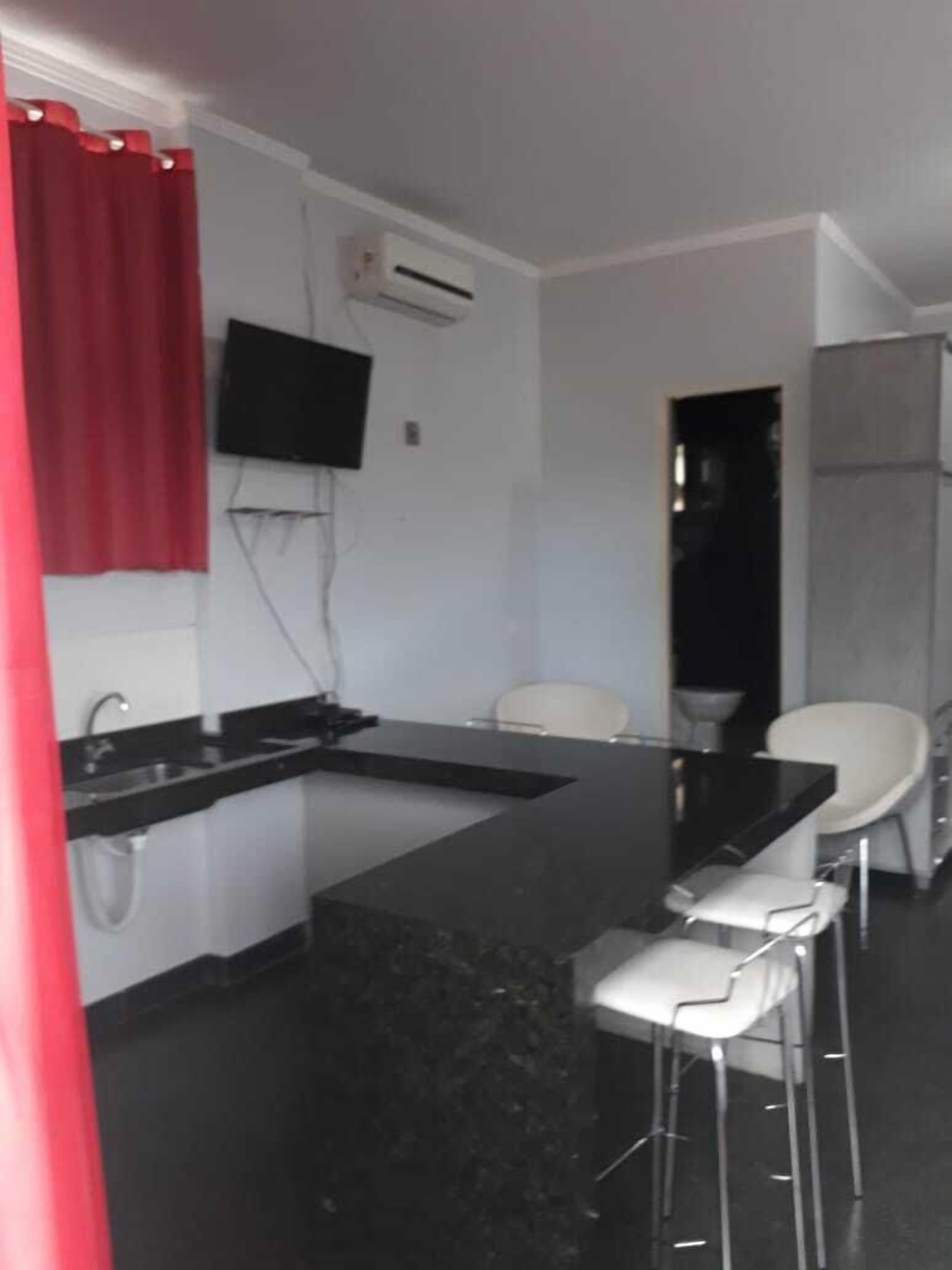 Quarto luxo, várias camas, vista para a cidade | Roupas de cama antialérgicas, frigobar, individualmente decorados