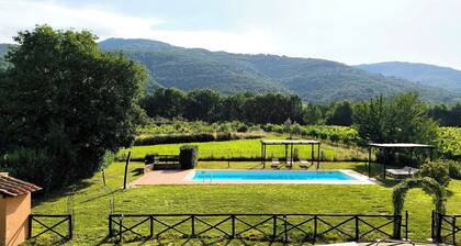 House in the Tuscany country between the vineyards of the Chianti