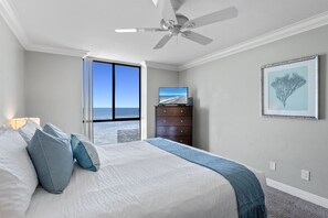 2 makuuhuonetta, silitysrauta/-lauta, vauvan matkasänky, ilmainen Wi-Fi